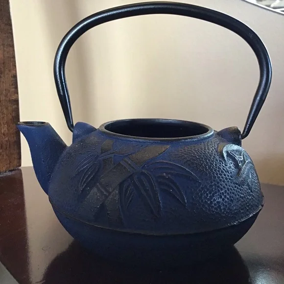 NEW Unity Tetsubin Cast Iron Blue Bamboo Teapot - Picture 5 of 7
